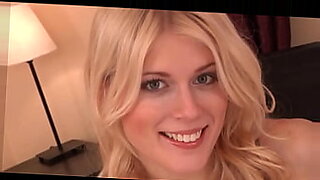 africa-xxxx-in-bush　one-girl-two-boys